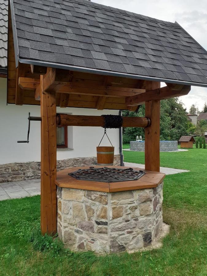 ZdarkyThe Retreat别墅 外观 照片